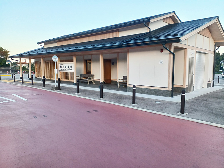 七尾城登山口駐車場