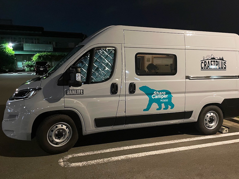 車中泊中のVANLIFE