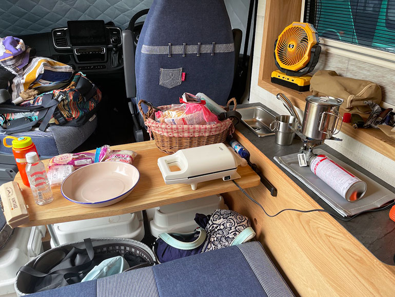 VANLIFEで朝食