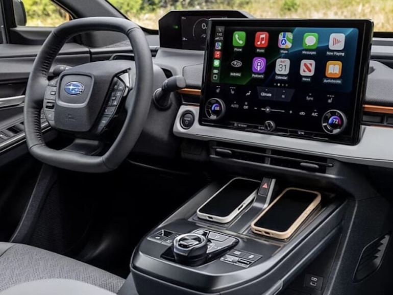 新型バッテリーEV「アンチャーテッド」運転席