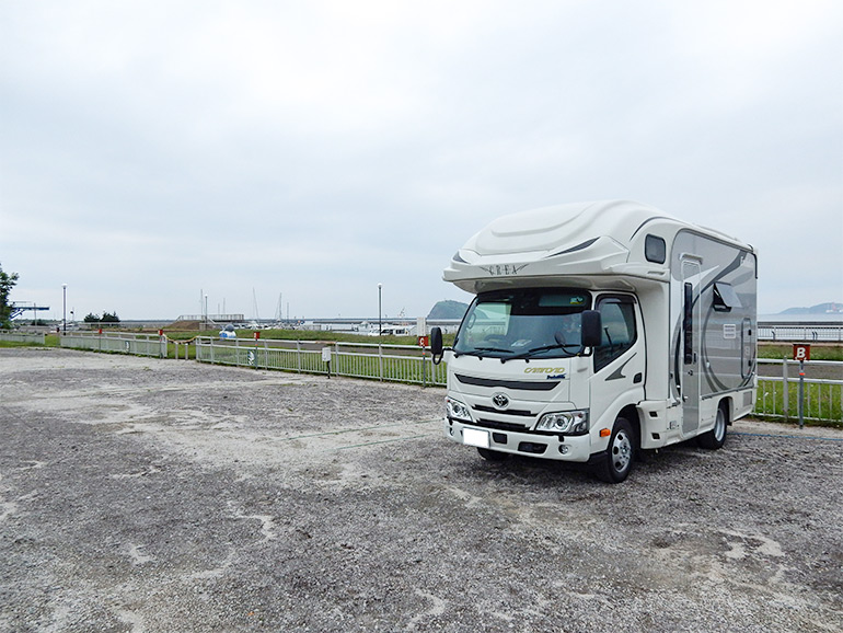 RVパーク室蘭ZEKKEI BASE CAMP駐車場の全貌