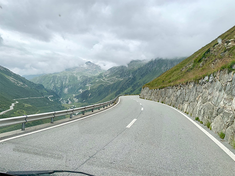 スイスの道路