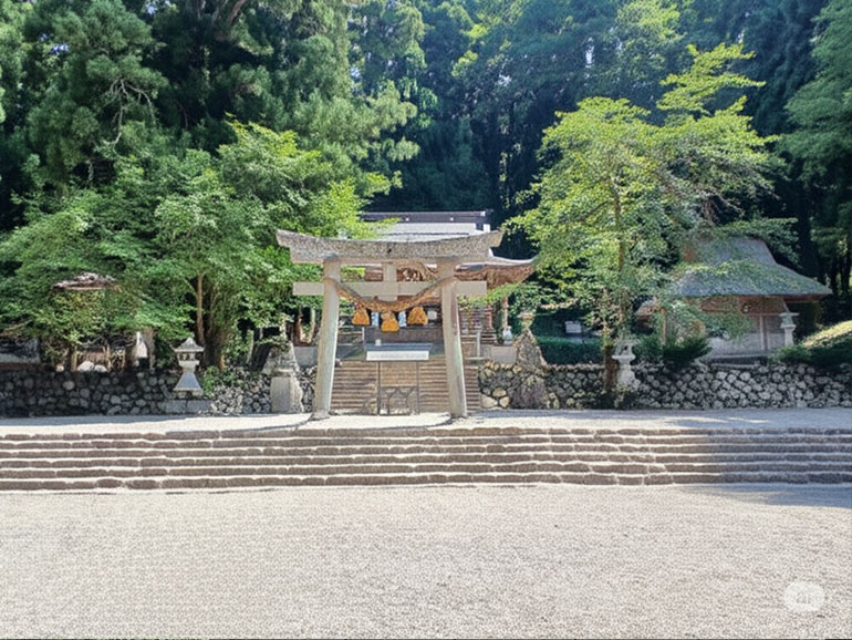 どぶろく祭りの会場の神社