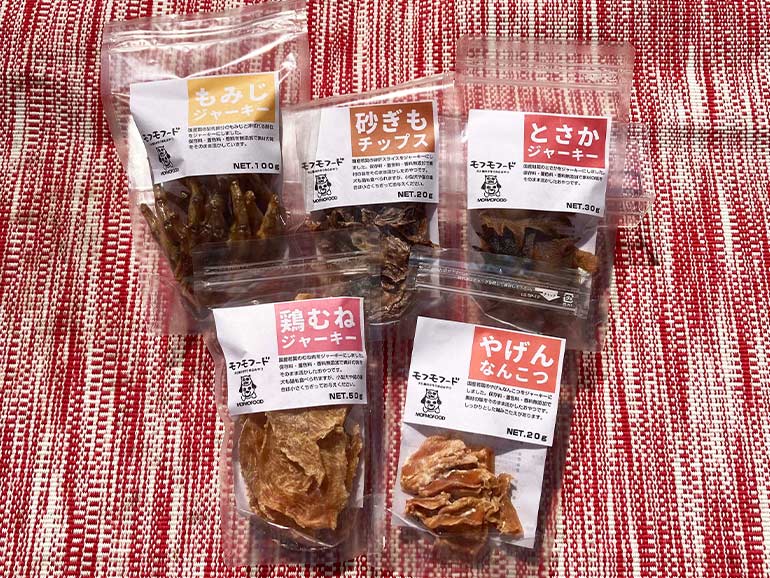 犬用おやつも販売