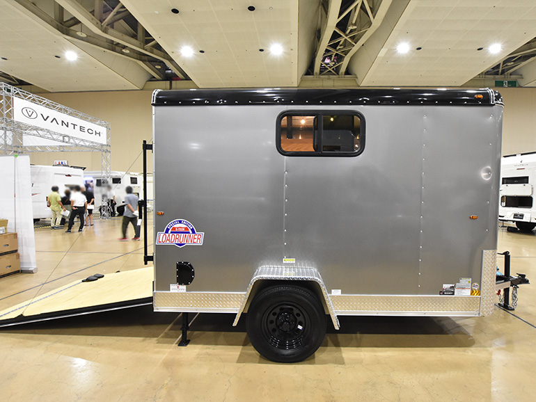 LOAD RUNNERの外装