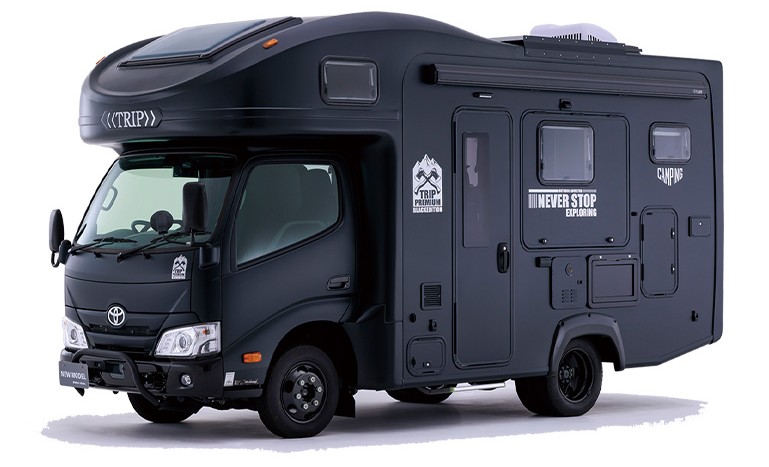 特別仕様車「TRIP BLACK EDITION」