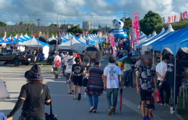 オキナワモーターショーの様子