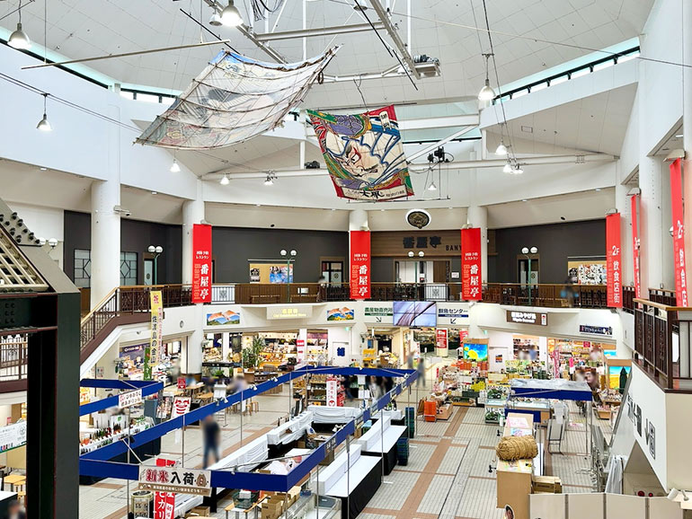 道の駅 新潟ふるさと村店内