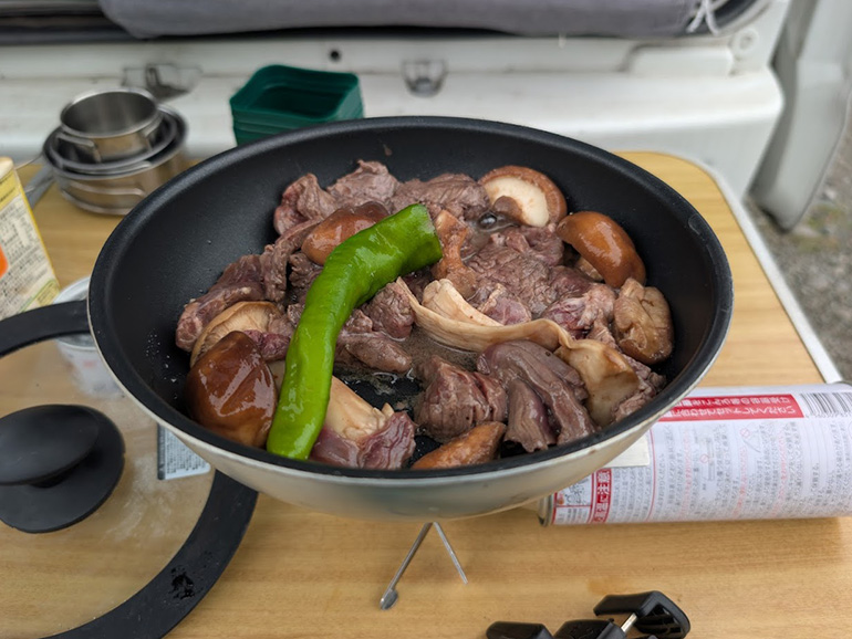 アウトドアの調理