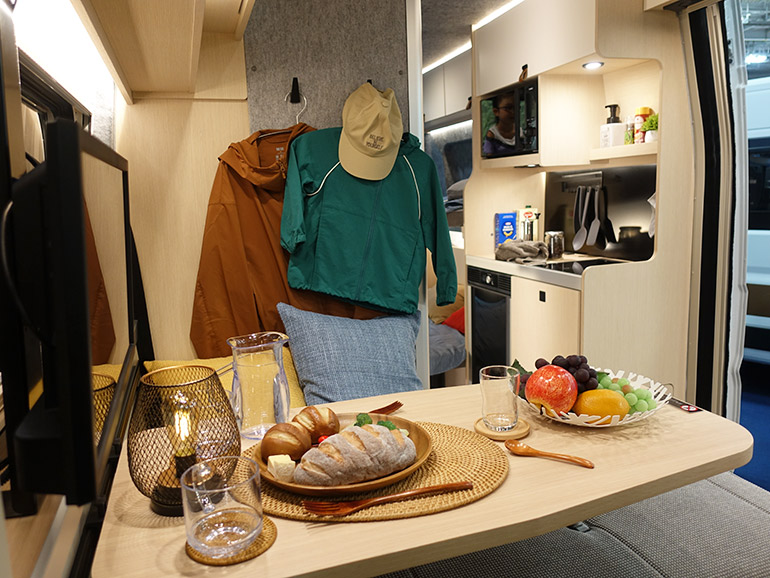 ブルージュ内装