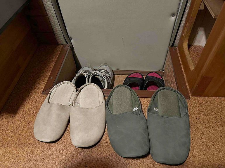 キャンピングカーで使うスリッパ