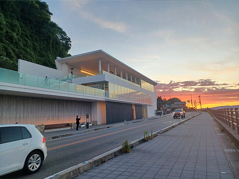 道の駅 雨晴の外装