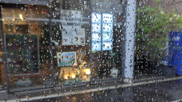 自宅を引き払い車中泊生活する59歳が発見！