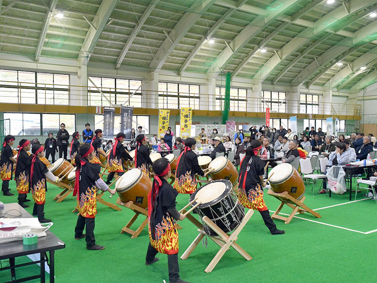 地元の子どもたちによる「こども太鼓」