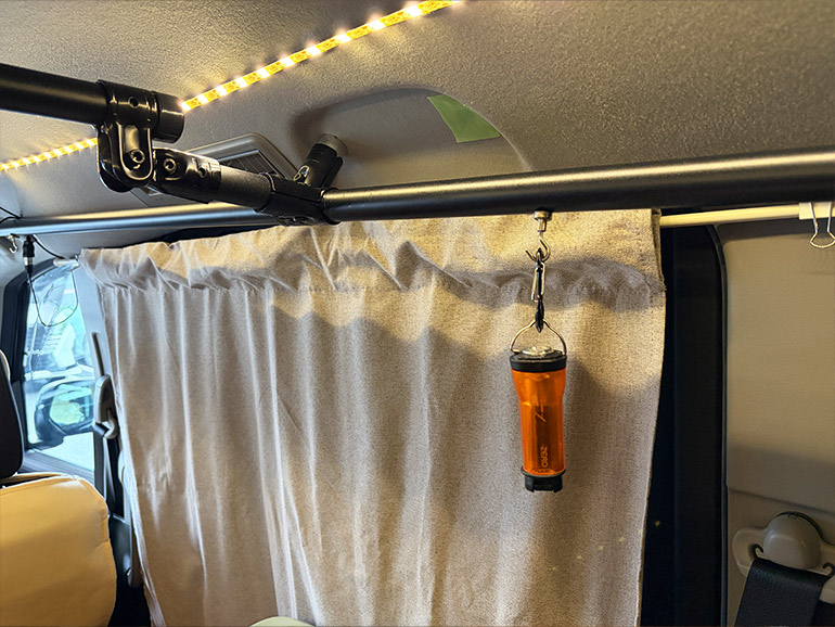 イレクターパイプにくっつく磁石