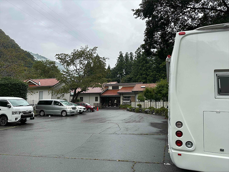 佐野川温泉駐車場の様子