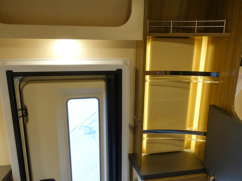 zilのアイランドカウンター