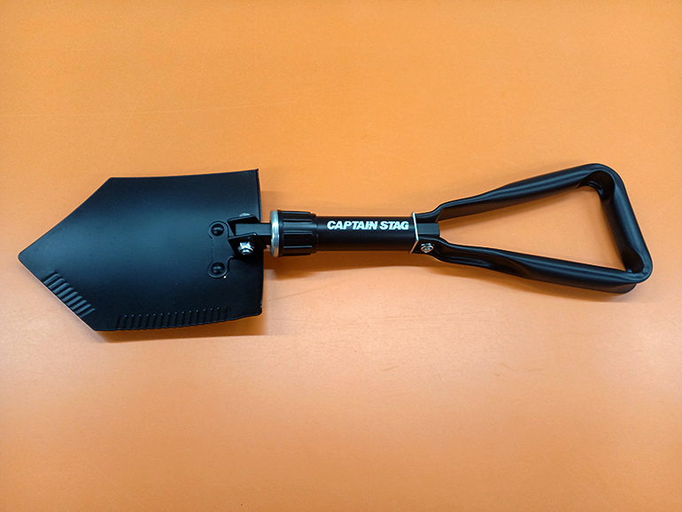 折りたたみスコップ