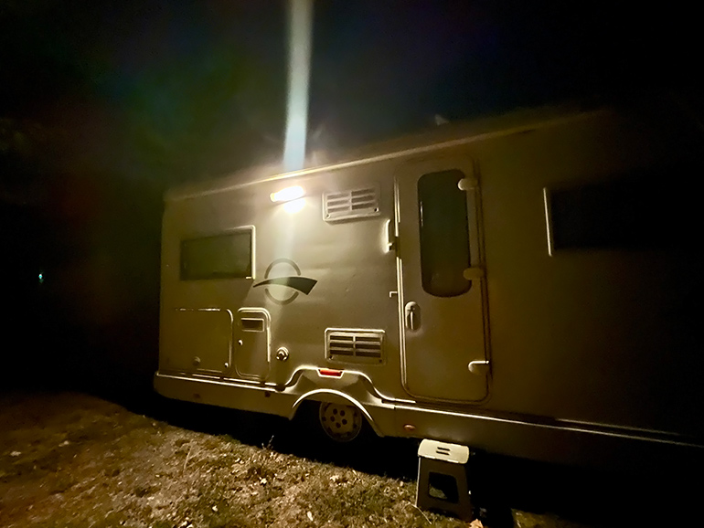 車中泊夜間の様子