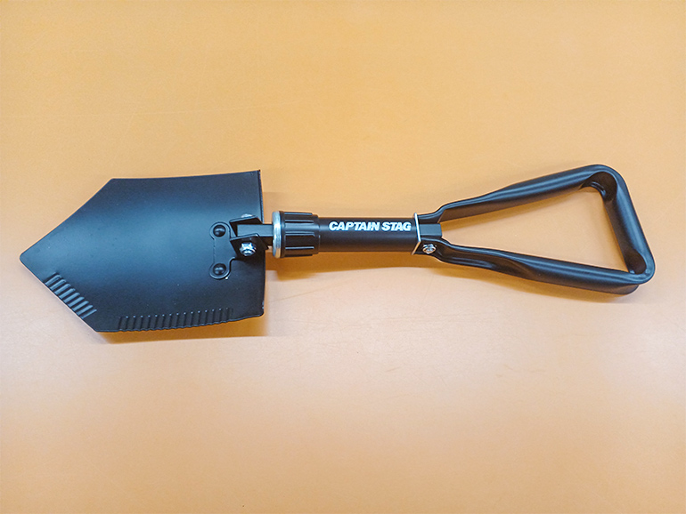 折りたたみスコップ