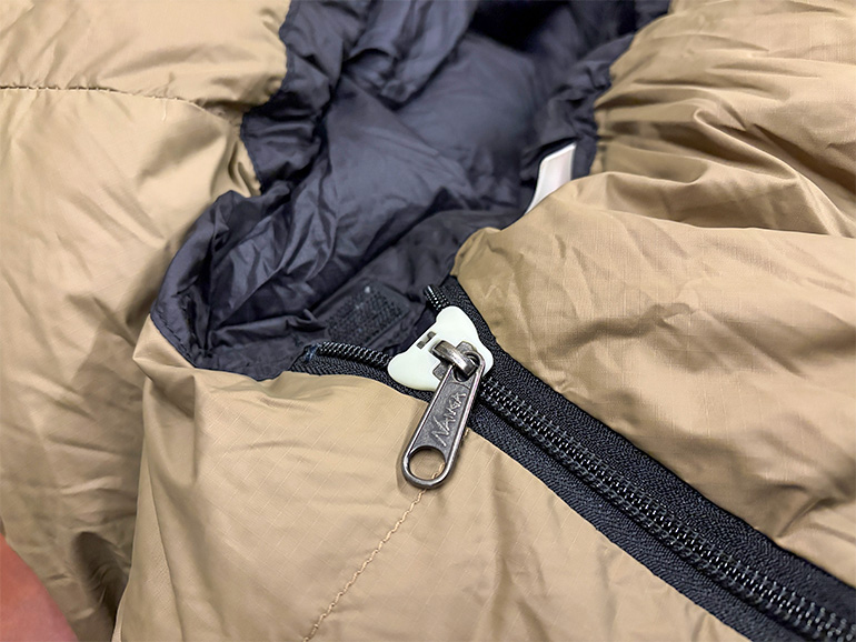 ナンガの寝袋ファスナー