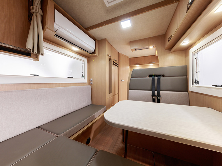 コルドリーブスの内装全体