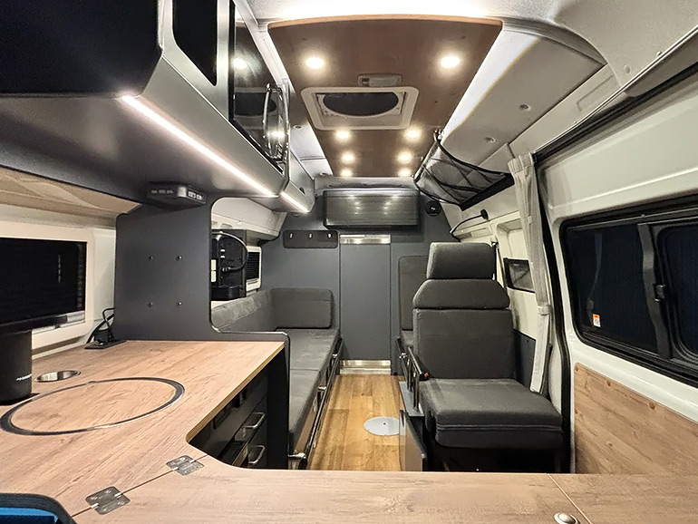 アネックス　リコルソ7　プロトタイプの内装全体