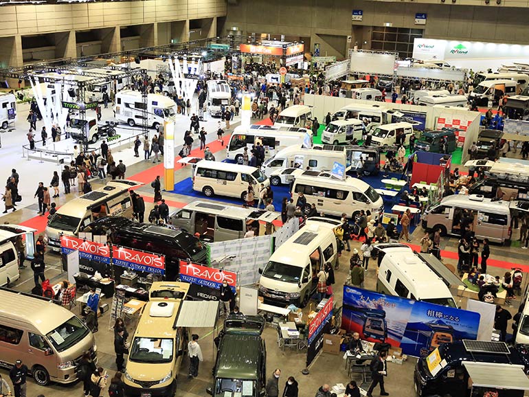 2025年のジャパンキャンピングカーショーの様子