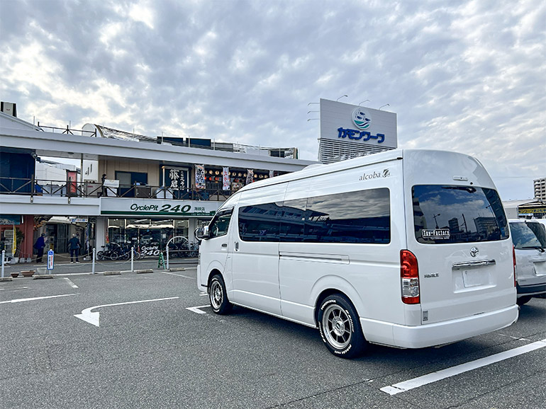 カモンワーフ駐車場