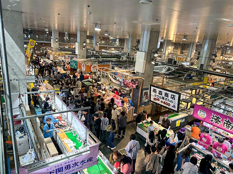 唐戸市場の様子