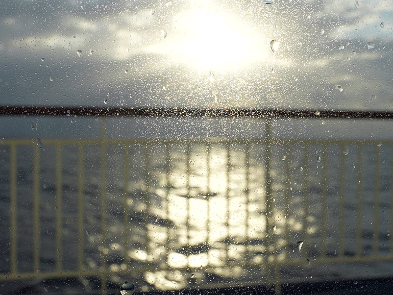 新造船「けやき」からの風景