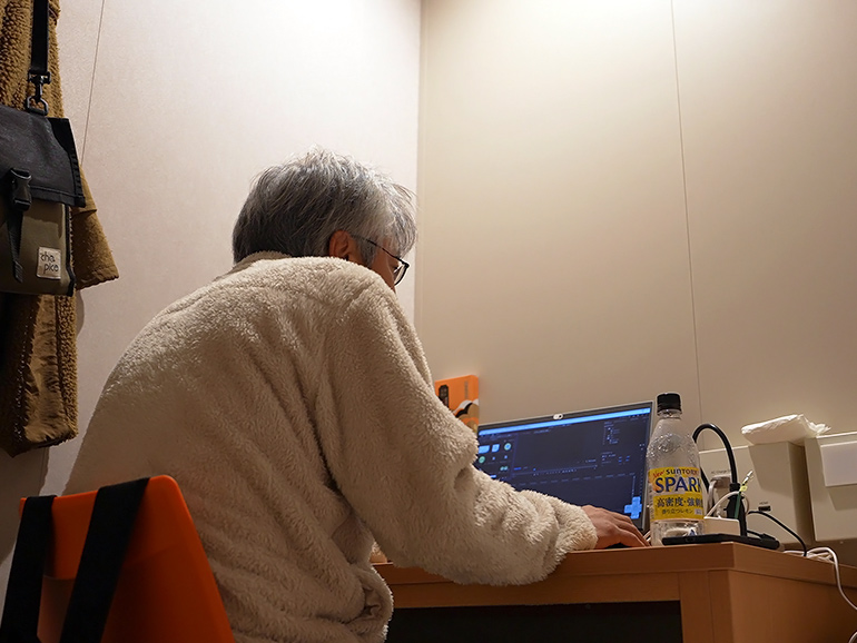 新造船「けやき」でテレワーク