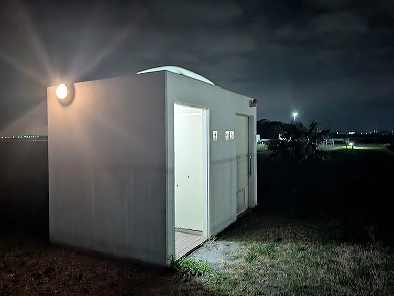 金田さざなみ公園駐車場のトイレ