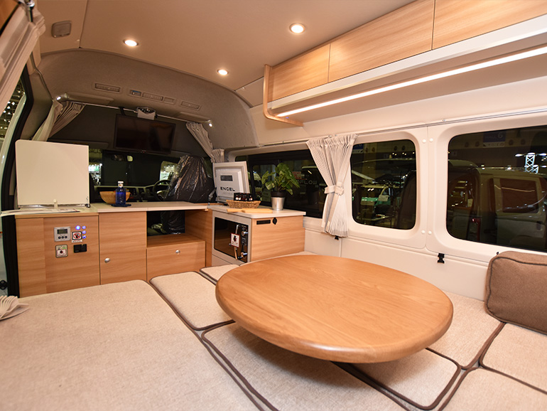 Lino Premium blocco Editionの内装