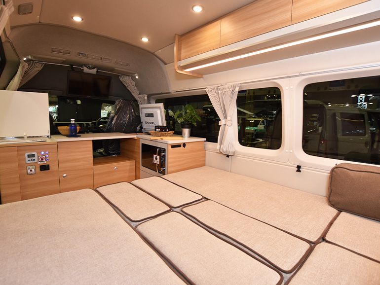 Lino Premium blocco Editionの内装