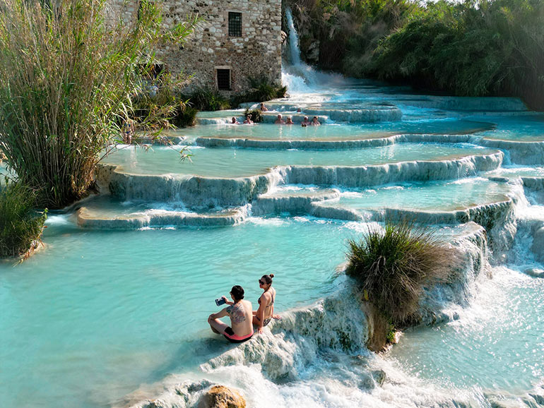サトゥルニア温泉の景色