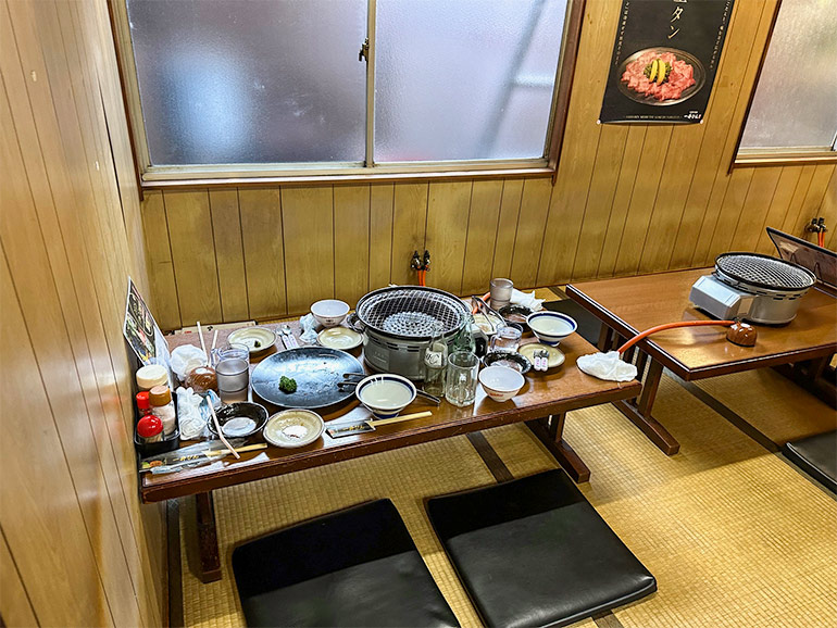 一升びん 平生町店の店内