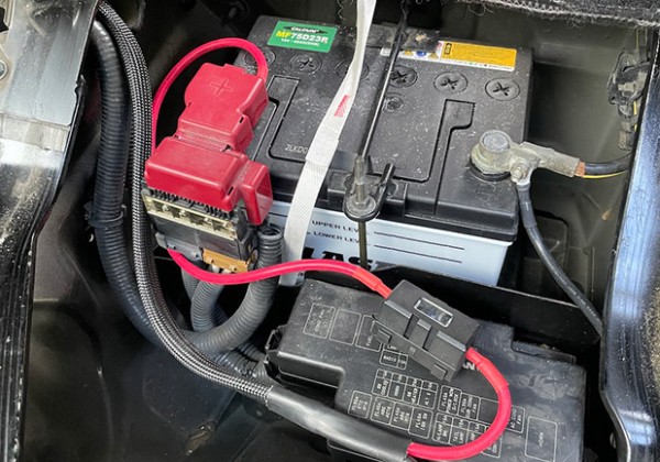 走行充電器の取り付けの実際 -配線作業編-