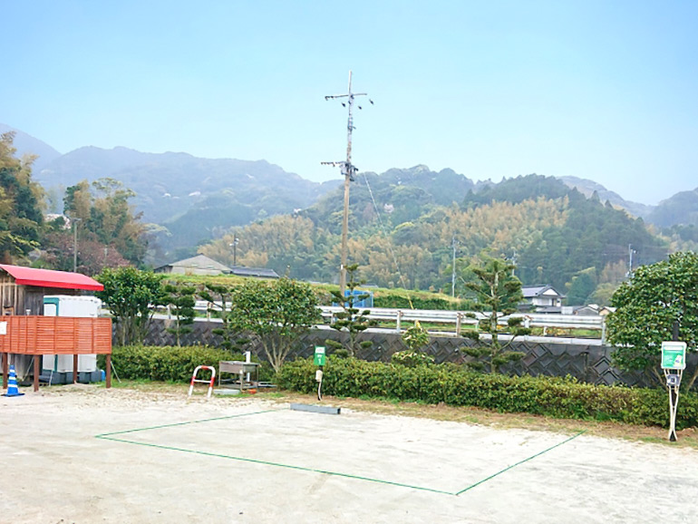 RVパークsmart まむしの湯の駐車場