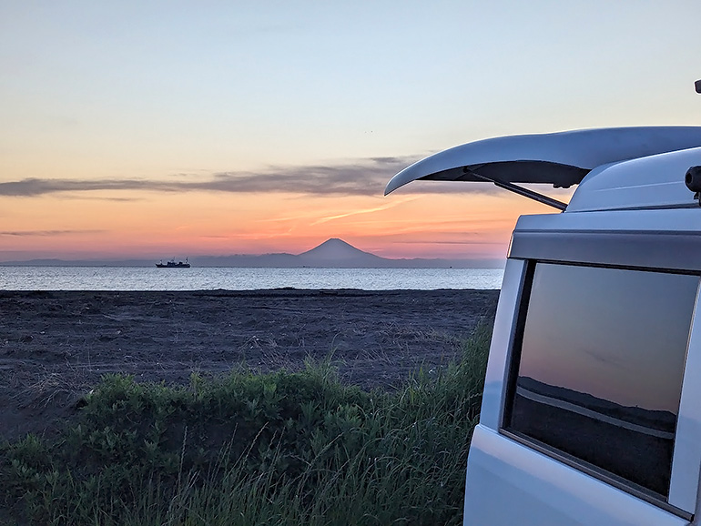 車中泊している風景
