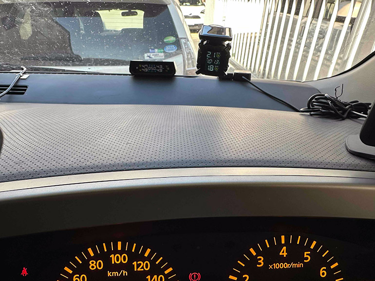 TPMSで空気圧を監視