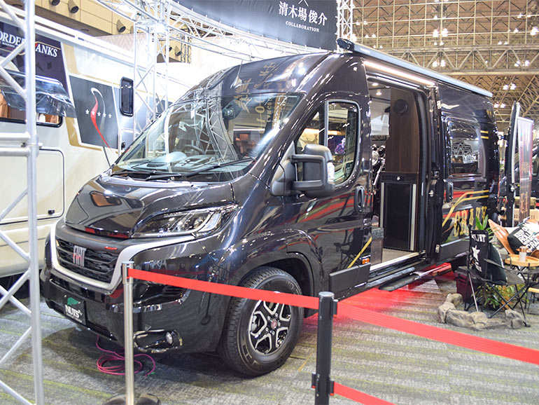 清木場俊介さんとナッツRVがコラボキャンピングカージョカーレ