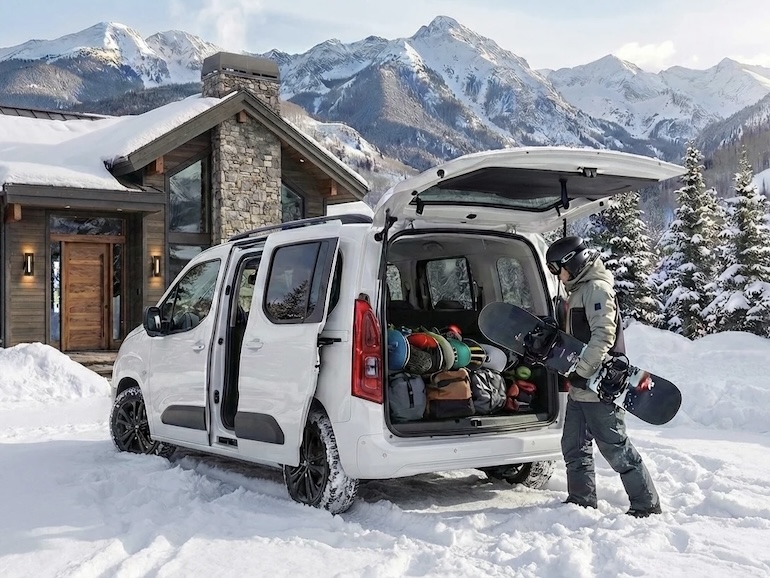 Doblò MAXI 5 Bianco Gelatoの外装