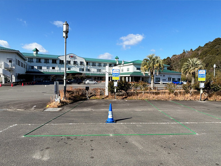 RVパークsmart 人吉温泉 ホテル華の荘の駐車場