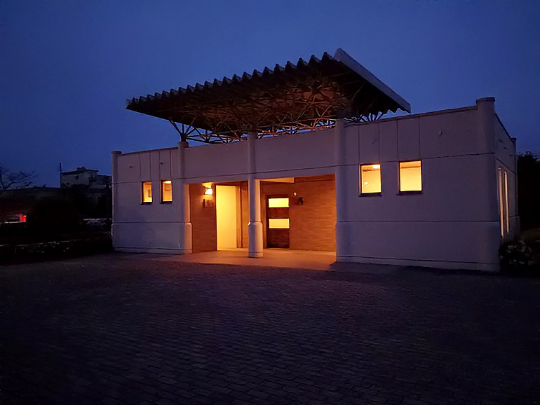 トイレの近くで車中泊