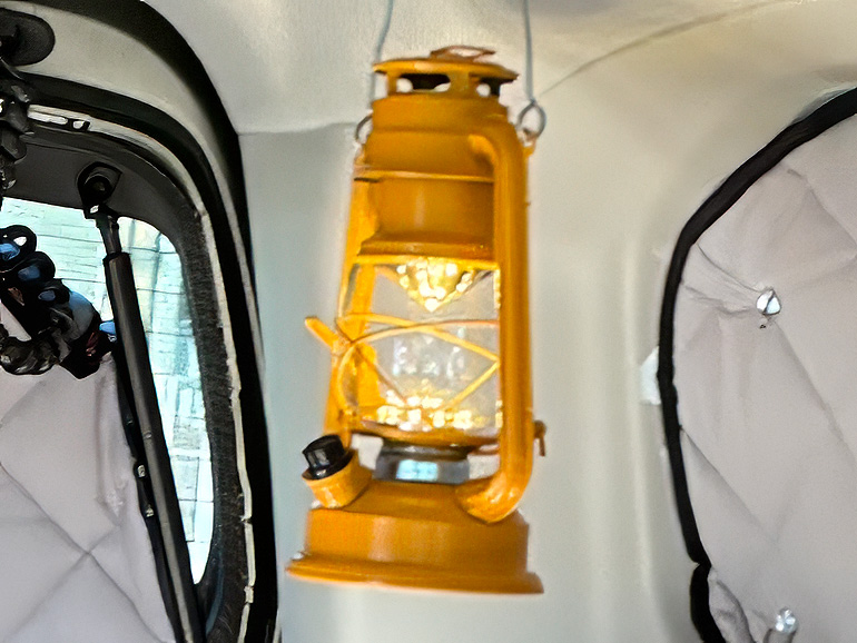 車中泊で使用しているランタン