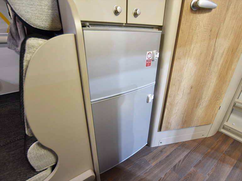 JolyBee（ジョリビー） Type REの内装