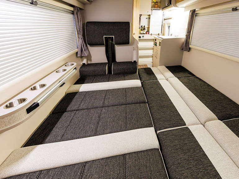 JolyBee（ジョリビー） Type REの内装