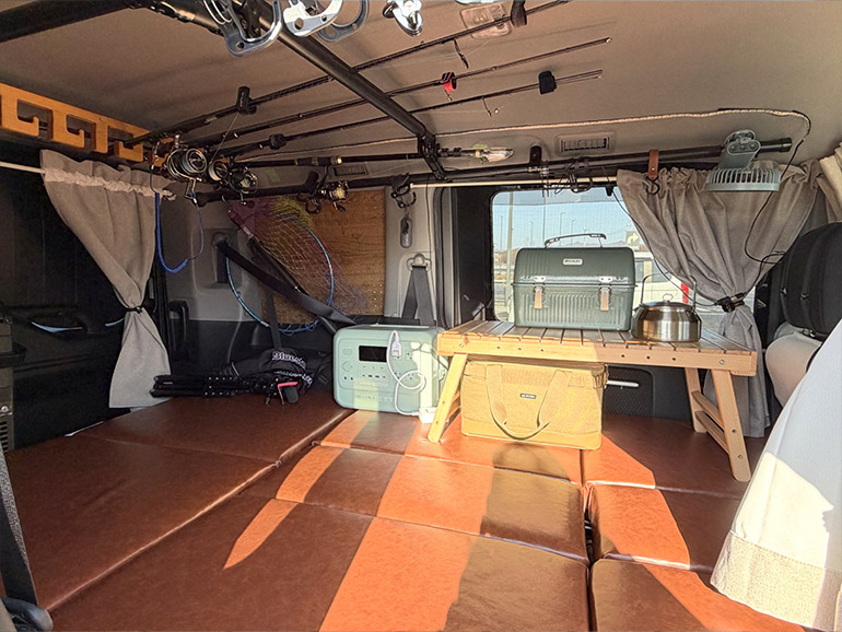 車中泊仕様車の車内
