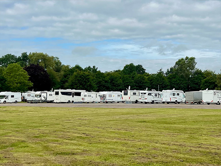 観光ハイシーズンのヨーロッパの景色